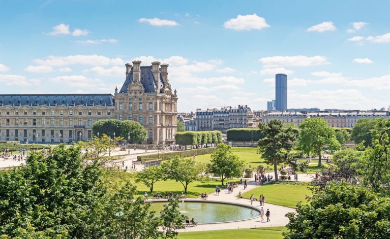 Louvre and Tuileries garden 2